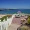 Sea & Sand Inn