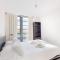 Stunning 1Bed Flat with Balcony - 5 mins to Station - 伦敦