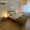 H1 with 4,5 Room, Bathroom, Kitchen, Central, quiet & modern with office - Zurigo
