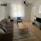 H1 with 4,5 Room, Bathroom, Kitchen, Central, quiet & modern with office - Zürich