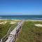 SA227, When Pigs Fly- Oceanfront, Ocean Views, Close to Beach Access, SUN-SUN - Sanderling