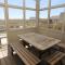 SA180, Siren Song- Oceanside, Screened Porch, 100 ft to Beach Access - Sanderling