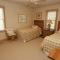 SA180, Siren Song- Oceanside, Screened Porch, 100 ft to Beach Access - Sanderling