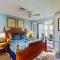 Tropical Elegance Golf Course Penthouse