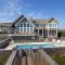 SS10, The Russell Cottage- Oceanfront, Ocean Views, Private Pool, Hot Tub