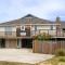 SS11, Shor-Ten-Sweet- Oceanside, FRI-FRI, Private Pool, Close to beach!