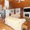 SSV124, Aint Life Grand- Oceanfront, Private Pool, Private Beach Access, Hot Tub - Sanderling