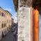 Le Finestre sul Corso Roomy Apartment with terrace - Assisi