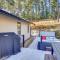 Modern Lead Cabin with Private Hot Tub and Fireplace!
