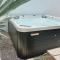 Luxury studio with private jacuzzi near beaches