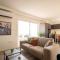 Modern 3BD Spacious Apartment with Terrace - Close to Yacht Marina