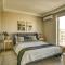 Modern 3BD Spacious Apartment with Terrace - Close to Yacht Marina