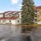 Beachside 102 with Direct Access to the Beach and Pool and Hot Tub