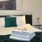 URBAN APARTMENTS PREMIUM, Opolska 10 No 80, Free Garage, Self Check-in - 卡托维兹