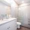 Glamorous Downtown Condo Walk to Restaurants with Parking