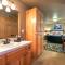 Alpen Glow by Tahoe Getaways - Private Hot Tub, Close to Northstar - Carnelian Bay