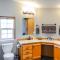 Peak View Corvallis - Spacious Outdoor Dining w/Fire Table - Close to Downtown & OSU