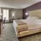 Drury Inn & Suites Poplar Bluff