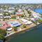 Lake House On Magellan 58 Ramsay Crescent - Golden Beach