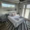 Pet friendly Wi-Fi luxury gated community downtown Greenville