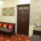 Heritage home with 2 bed/2 bath with kitchen in a residential neighborhood. - Madurai