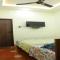 Heritage home with 2 bed/2 bath with kitchen in a residential neighborhood. - Madurai