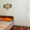 Heritage room with 1 bed/1 bath in a residential neighborhood.