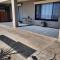 "Sea to See" Large Apartment in Prime Location with Great Views - Halletts Cove