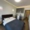 Rybalsky Studio Apartment Podil - Dnipro View