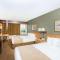 Ramada by Wyndham Spirit Lake/Okoboji - Spirit Lake