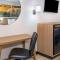 Days Inn by Wyndham Spartanburg Waccamaw