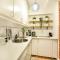 Chic Accommodation with Breathtaking Views over Calea Victoriei - Your Central Heaven