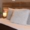 Chic Accommodation with Breathtaking Views over Calea Victoriei - Your Central Heaven
