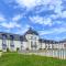 Apartment Château De Kergonano-6 by Interhome