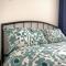 Central 2-bedroom apartment, Montrose