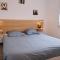 "AU BOIS DES AILES" Maison 6 personnes, internet wifi, piscine chauffée, jardin cosy