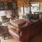 Zebula Golf and Wildlife Estate - Toktokkie Knocking Pax 20 - Moi Signature Luxury villa