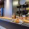 B&B HOTEL CHARTRES Le Forum