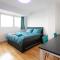 Private room with AC- microwave, personal fridge & metro access - 7 min to center - Vídeň