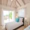 Aqua Del Rose 3 BR Beachfront Cottage