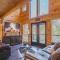 Cozy Cabin Retreat w/ Hot Tub & Nature Views - Trenton