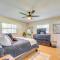 Lakefront Inverness Getaway with Kayaks and Bikes! - إينفيرنيس