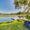 Lakefront Inverness Getaway with Kayaks and Bikes! - إينفيرنيس