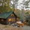 Log Cabin with Mountain View and Privacy - بلو ريدج