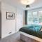 Elfleda Stay - Modern 5 bedroom house with parking
