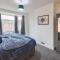 Elfleda Stay - Modern 5 bedroom house with parking
