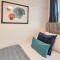 Elfleda Stay - Modern 5 bedroom house with parking