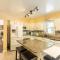 Lrge 5 BR 9 Beds Near DC-Pool, Hot Tub, Gym, Game Rm, Fire Pit