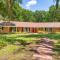 Golden Isles Lrge Home- Huge Pool, Hot Tub, Game Rm