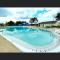 Mobil Home tout confort idéal pour 4 personnes dans le Domaine de Dugny CAMPING 4 ETOILES, Proche de Blois, du Zoo de beauval et des Châteaux de la Loire